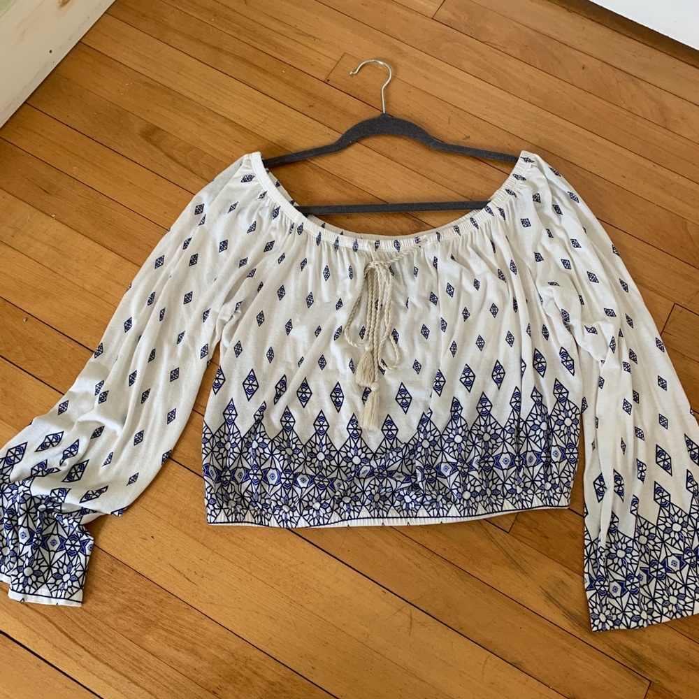 H&M off-white flowy long sleeve shirt